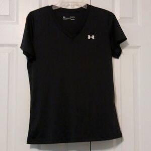 Under Armour Women's Black V-Neck Short Sleeve Top
